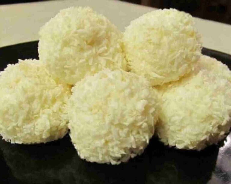 PINEAPPLE COCONUT SNOWBALLS 