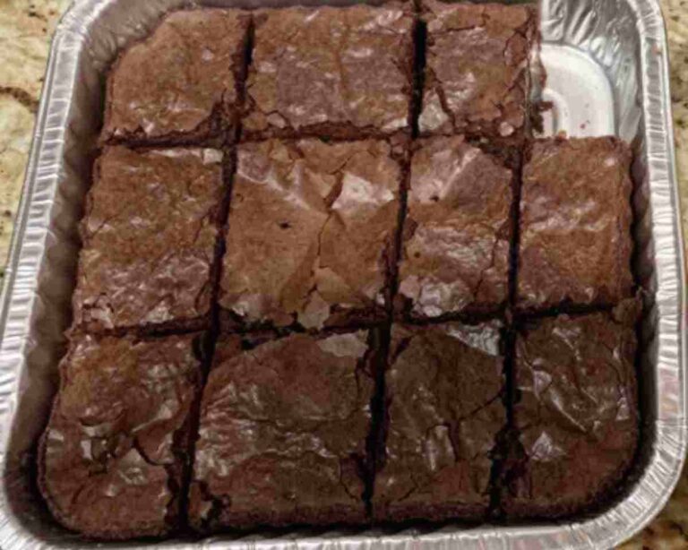 Lunchroom Ladies Brownies - 50-year-old recipe!