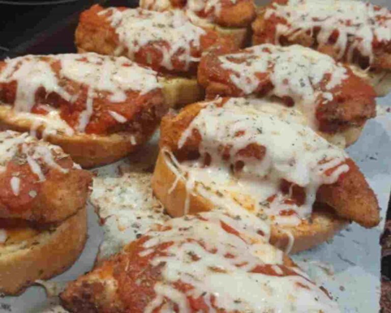 Garlic Bread Chicken Parmesan Pizzas