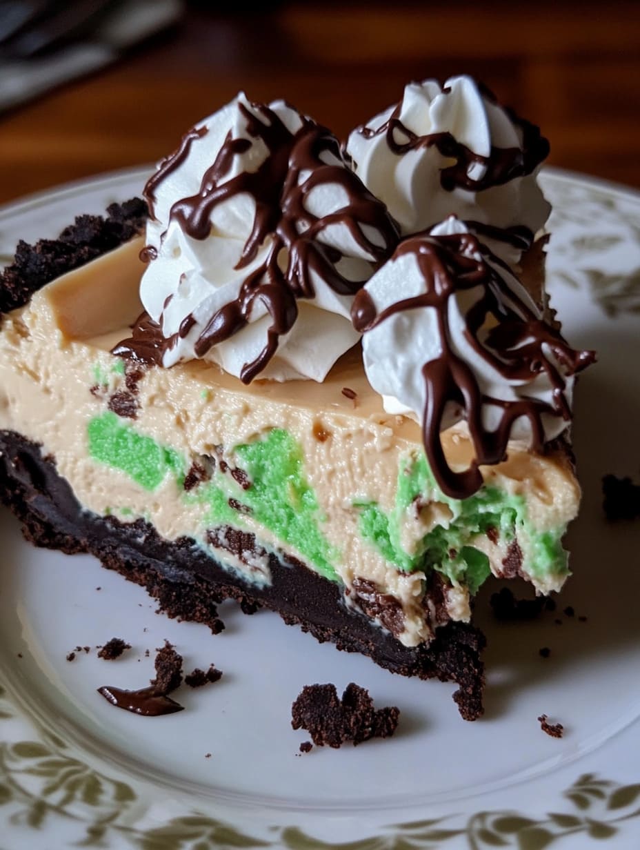 No-Bake Mint Chocolate Cheesecake Pie