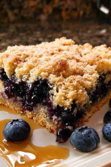 Blueberry Buckle With Brown Sugar Topping Classic Dessert