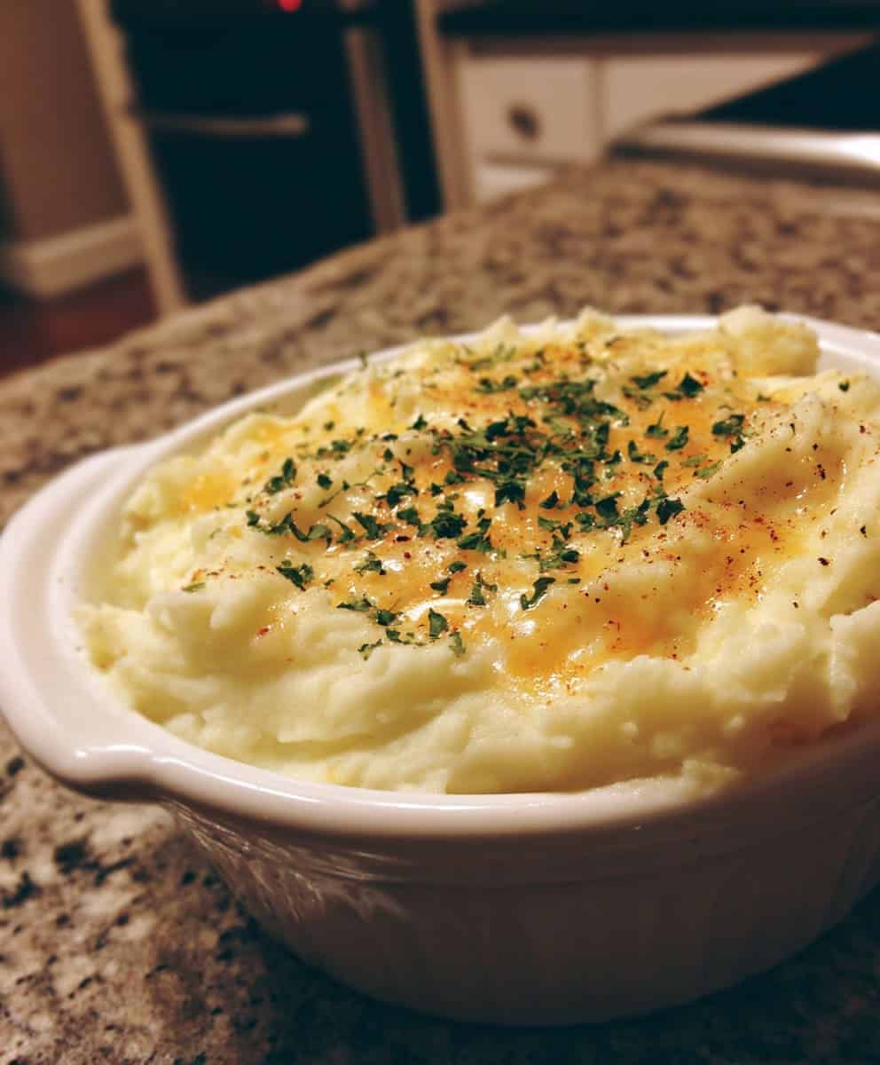 Cheesy Garlic Mashed Potatoes
