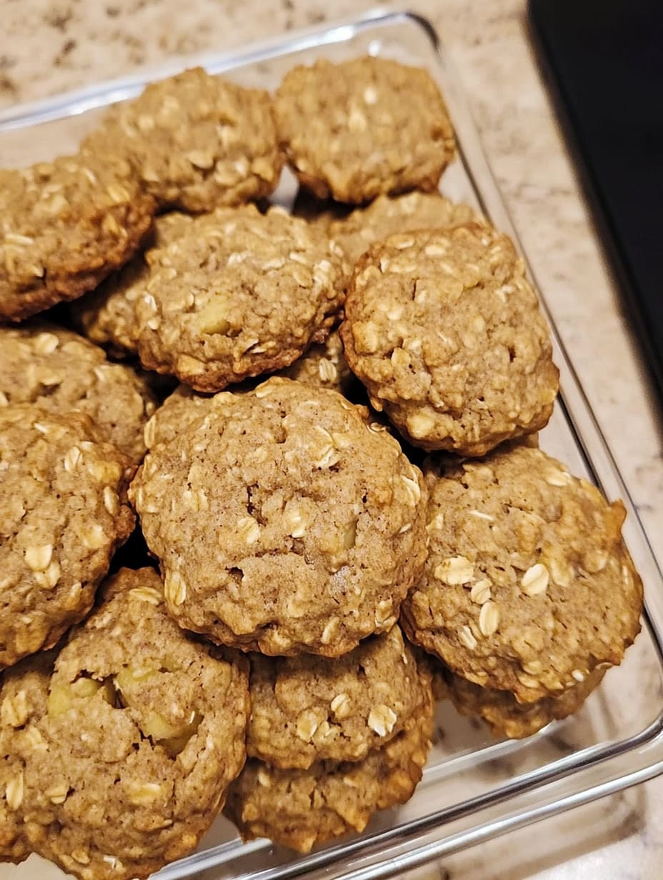 Fresh Apple Oatmeal Cookies