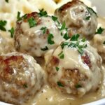Slow Cooker Creamy Swedish Meatballs