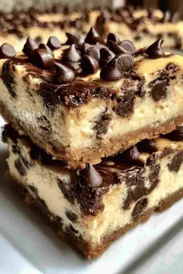 Chocolate Chip Cookie Cheesecake Bars