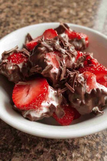 Chocolate Strawberry Yogurt Clusters Recipe