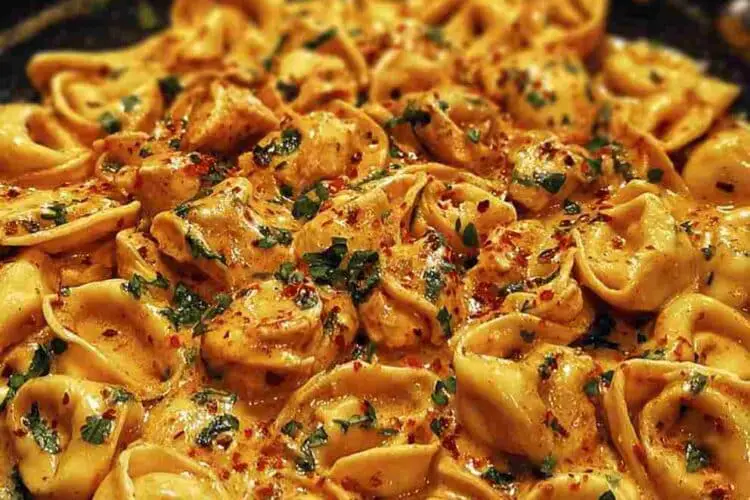 One Pot Spicy Garlic Butter Chicken Tortellini