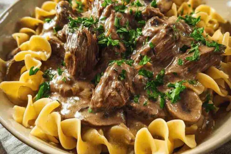 Slow Cooker Beef Stroganoff