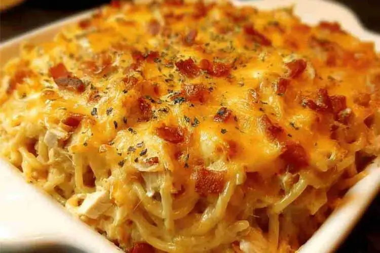 Spicy Southern Cheesy Chicken Spaghetti Casserole