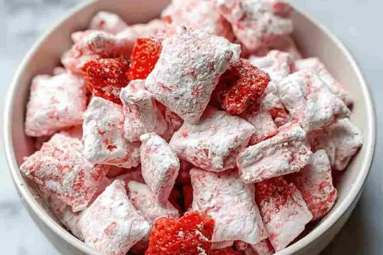 Strawberry Shortcake Puppy Chow Recipe