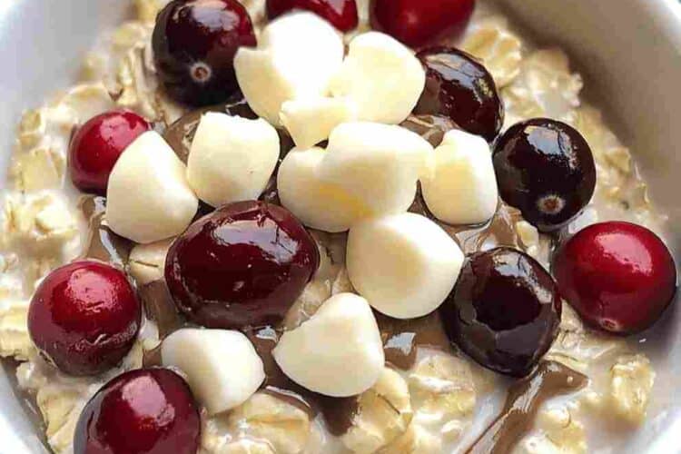 Overnight Oats with White Chocolate and Cranberries