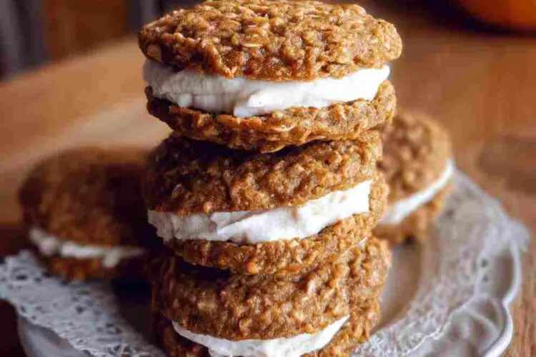 Pumpkin Oatmeal Cream Pies