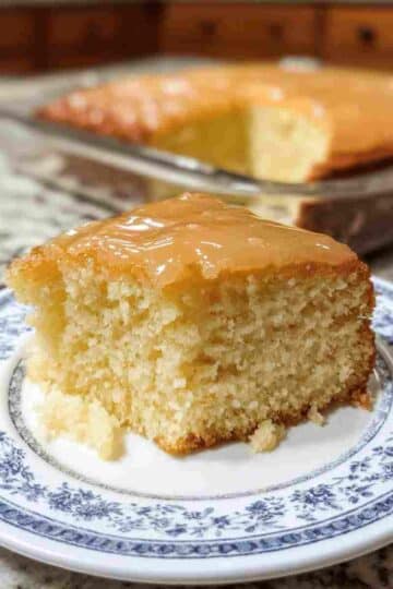 Moist Vanilla Buttermilk Cake