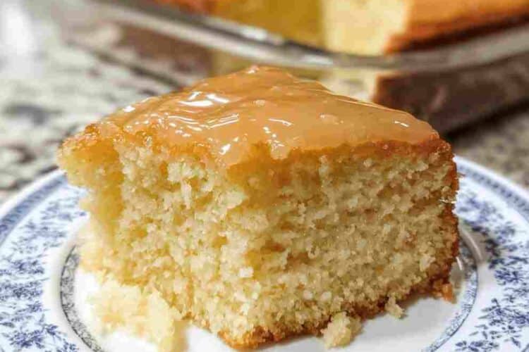 Moist Vanilla Buttermilk Cake