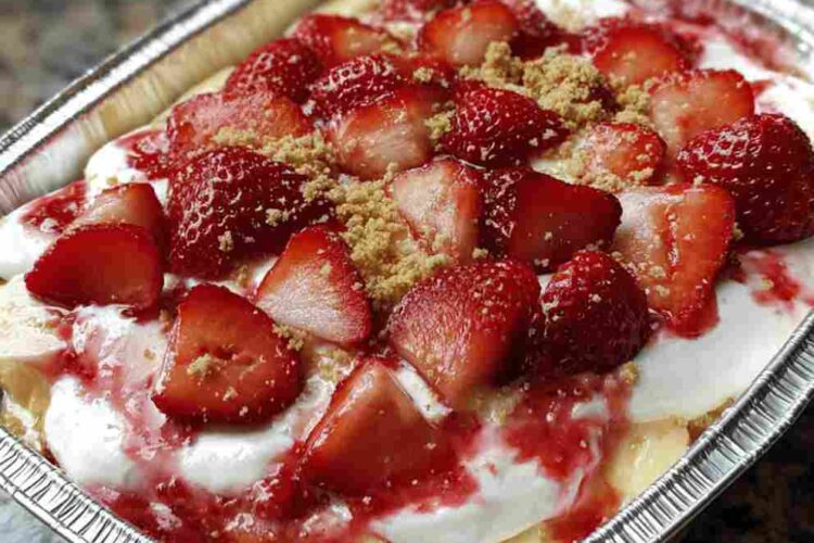 Strawberry Cheesecake Banana Pudding
