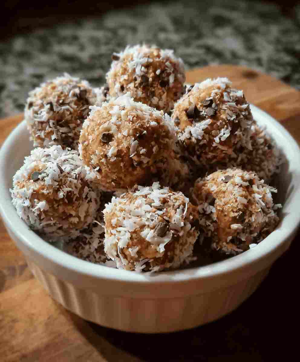 No Bake Chocolate Coconut Balls