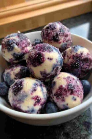 Blueberry Cheesecake Protein Bites